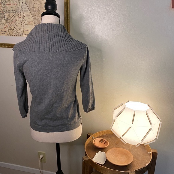 Kenneth‎ Cole Gray Short Cardigan Size S - Picture 5 of 7